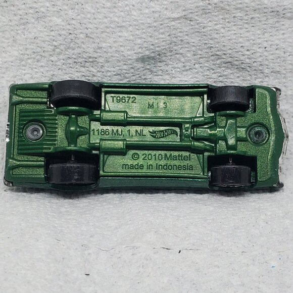 Set of 2 Ford Torino 1970 and 1972 Hot Wheels Vintage Diecast - Picture 4 of 10